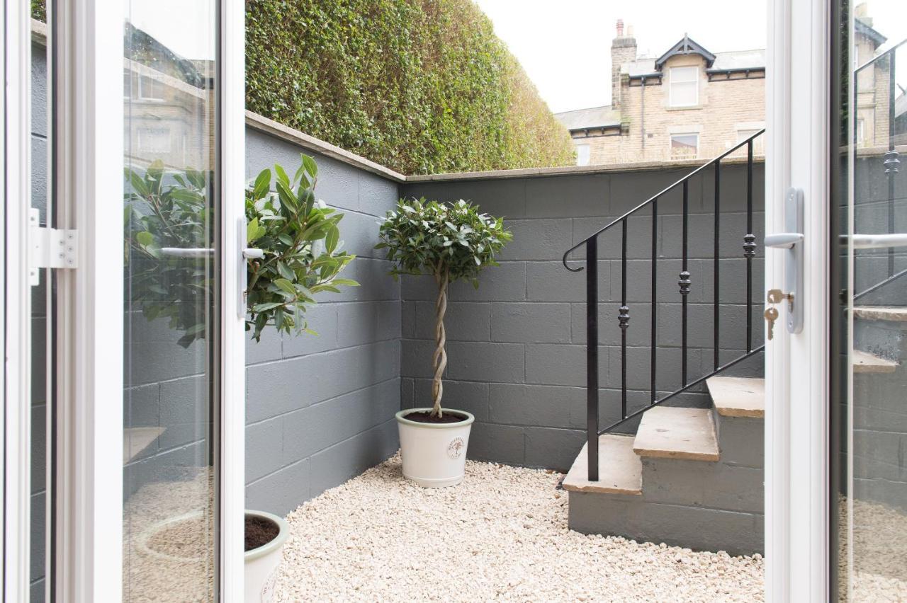 The Burrow By Harrogate Serviced Apartments Extérieur photo